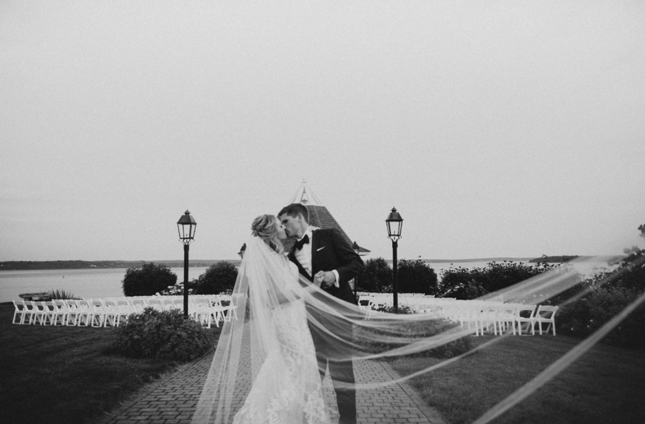 Oceanside Estate Wedding: Kristine + Andy